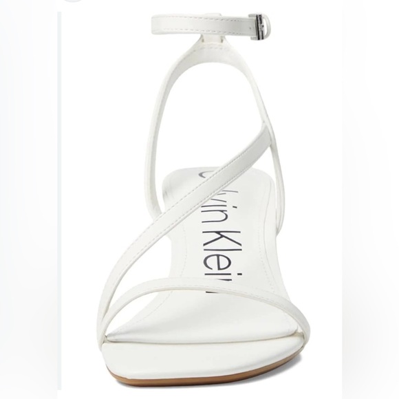 Calvin klein kitten heeled sandals, size 10. - Picture 4 of 8